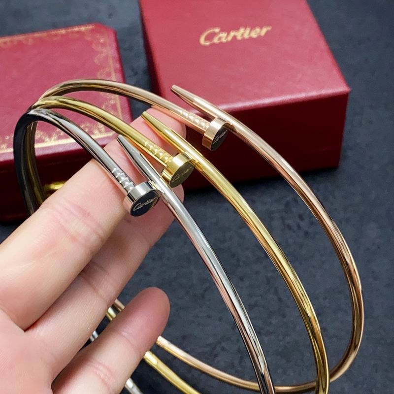 Cartier necklace 09lyx10